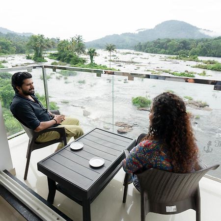 The Anchorage Athirapilly Resort Athirappilly Exterior foto